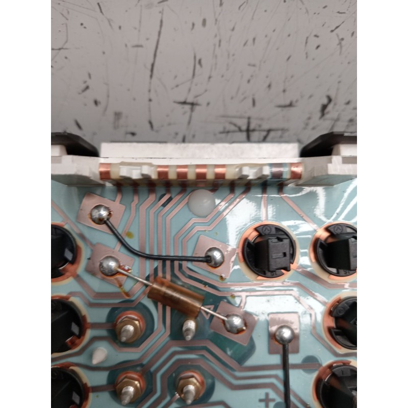 Recambio de cuadro instrumentos para renault clio i (b/c57_, 5/357_) 1.9 d (b/c/s576, b/c/s57l) referencia OEM IAM 7700831042  