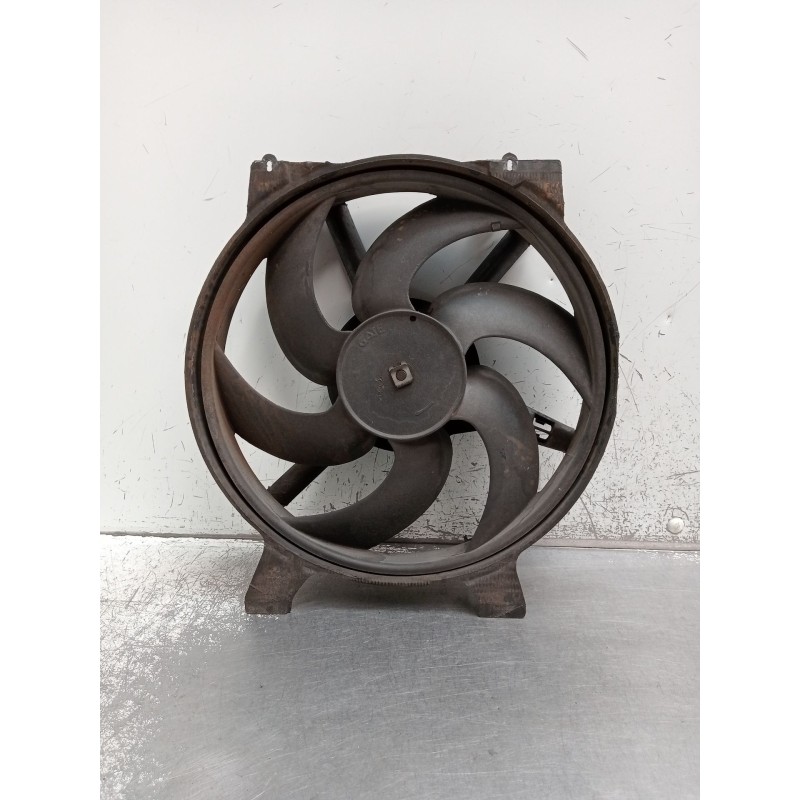 Recambio de electroventilador para renault clio i (b/c57_, 5/357_) 1.9 d (b/c/s576, b/c/s57l) referencia OEM IAM 7700784652 7700