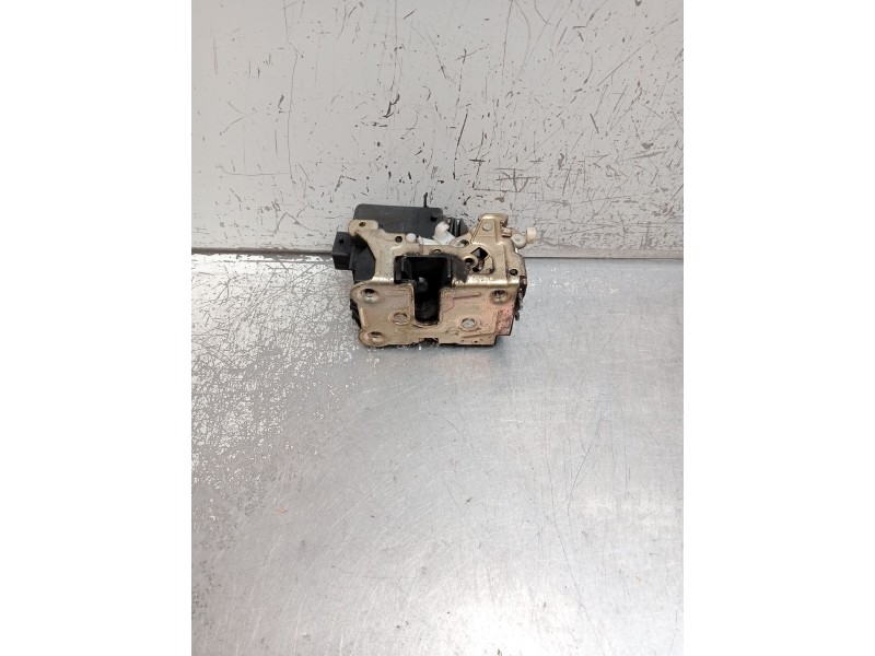 Recambio de motor cierre centralizado trasero derecho para renault clio i (b/c57_, 5/357_) 1.9 d (b/c/s576, b/c/s57l) referencia