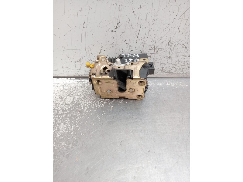 Recambio de motor cierre centralizado trasero izquierdo para renault clio i (b/c57_, 5/357_) 1.9 d (b/c/s576, b/c/s57l) referenc