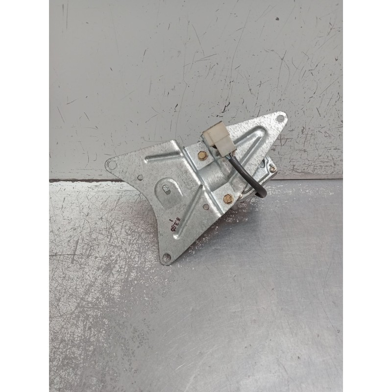 Recambio de motor limpia trasero para renault clio i (b/c57_, 5/357_) 1.9 d (b/c/s576, b/c/s57l) referencia OEM IAM 0390216749 7