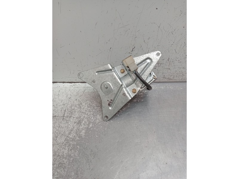 Recambio de motor limpia trasero para renault clio i (b/c57_, 5/357_) 1.9 d (b/c/s576, b/c/s57l) referencia OEM IAM 0390216749 7