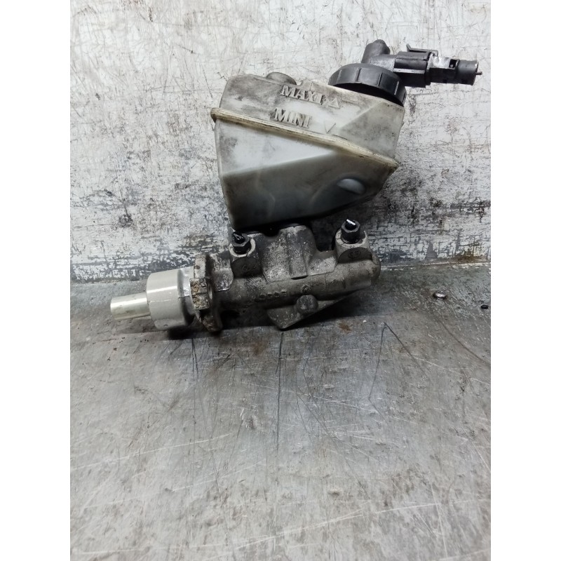 Recambio de bomba freno para renault clio ii (bb_, cb_) 1.9 d (b/cb0e, bb0j) referencia OEM IAM 7700417649  