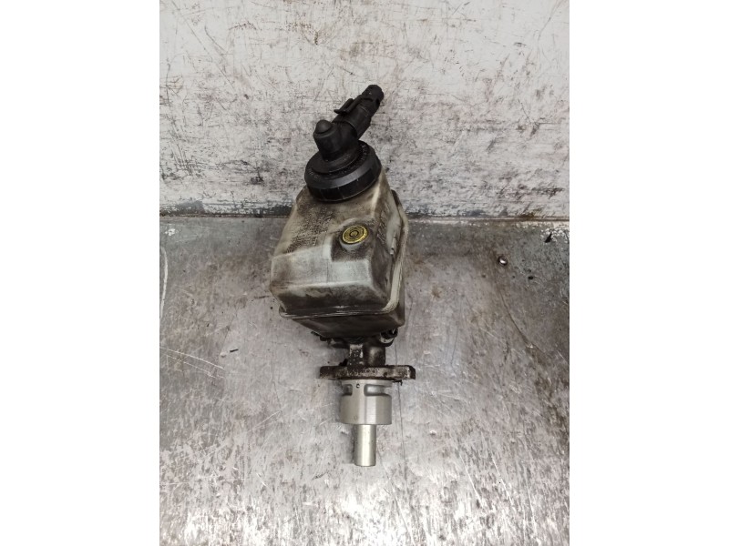 Recambio de bomba freno para renault clio ii (bb_, cb_) 1.9 d (b/cb0e, bb0j) referencia OEM IAM 7700417649  