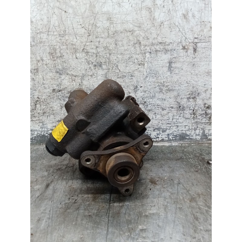 Recambio de bomba direccion para renault clio ii (bb_, cb_) 1.9 d (b/cb0e, bb0j) referencia OEM IAM   