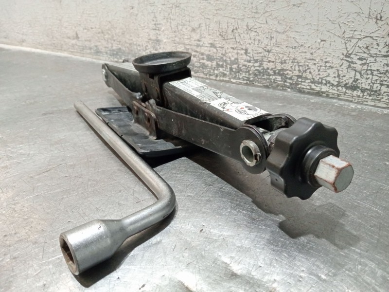 Recambio de gato para mercedes-benz clase a (w169) a 180 cdi (169.007, 169.307) referencia OEM IAM A1685830715 A2215810001 