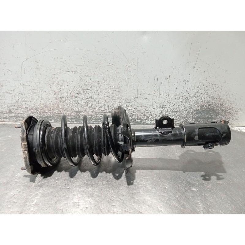 Recambio de amortiguador delantero izquierdo para toyota c-hr (_x1_) 2.0 hybrid (maxh10) referencia OEM IAM 48520F4230  