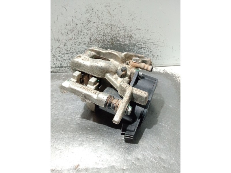 Recambio de pinza freno trasera derecha para toyota c-hr (_x1_) 2.0 hybrid (maxh10) referencia OEM IAM 463100D020  