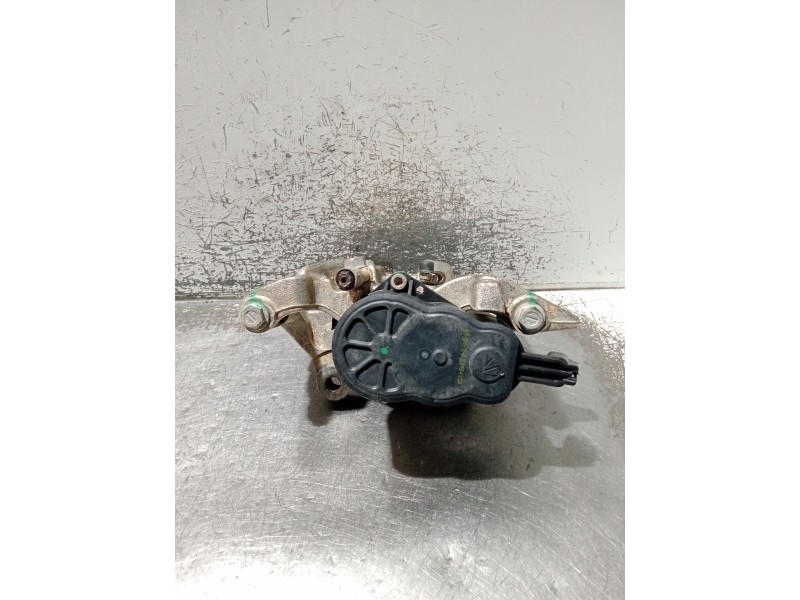 Recambio de pinza freno trasera izquierda para toyota c-hr (_x1_) 2.0 hybrid (maxh10) referencia OEM IAM 463100D020  