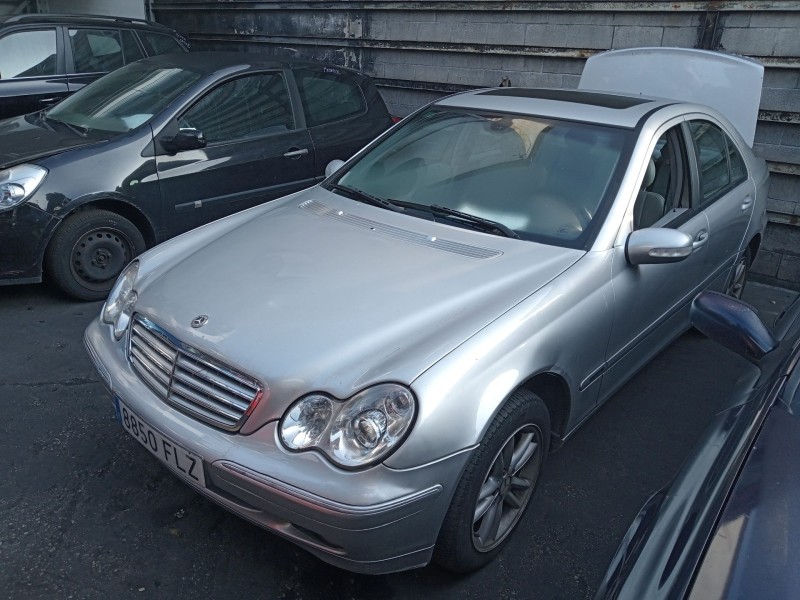 mercedes-benz clase c (w203) del año 2003