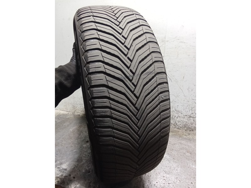 Recambio de juego llantas para jaguar e-pace (x540) 2.0 d180 awd referencia OEM IAM 235/55 R19  