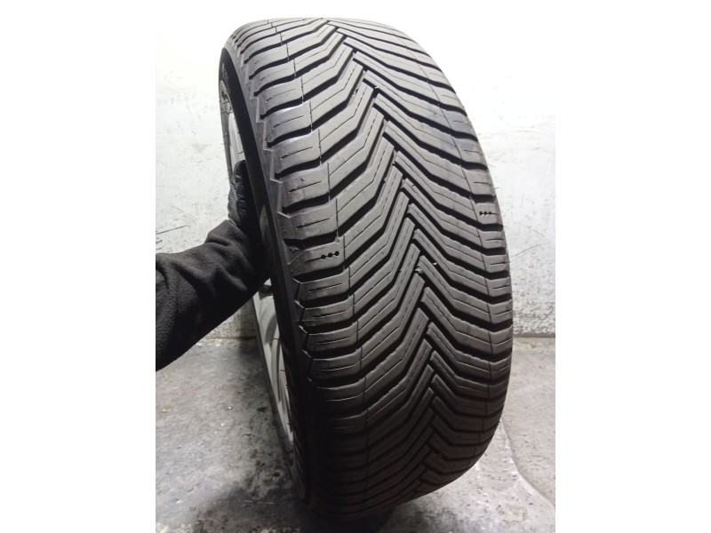 Recambio de juego llantas para jaguar e-pace (x540) 2.0 d180 awd referencia OEM IAM 235/55 R19  
