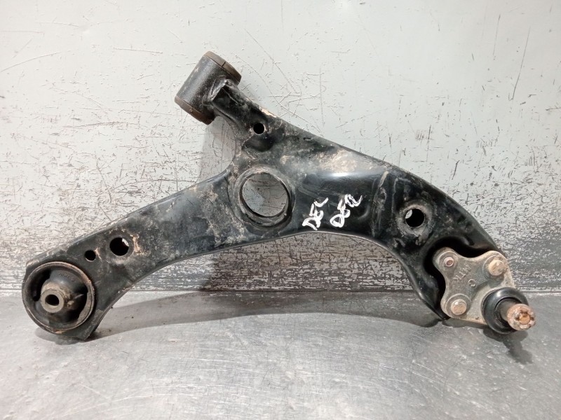 Recambio de brazo suspension inferior delantero derecho para toyota c-hr (_x1_) 2.0 hybrid (maxh10) referencia OEM IAM   