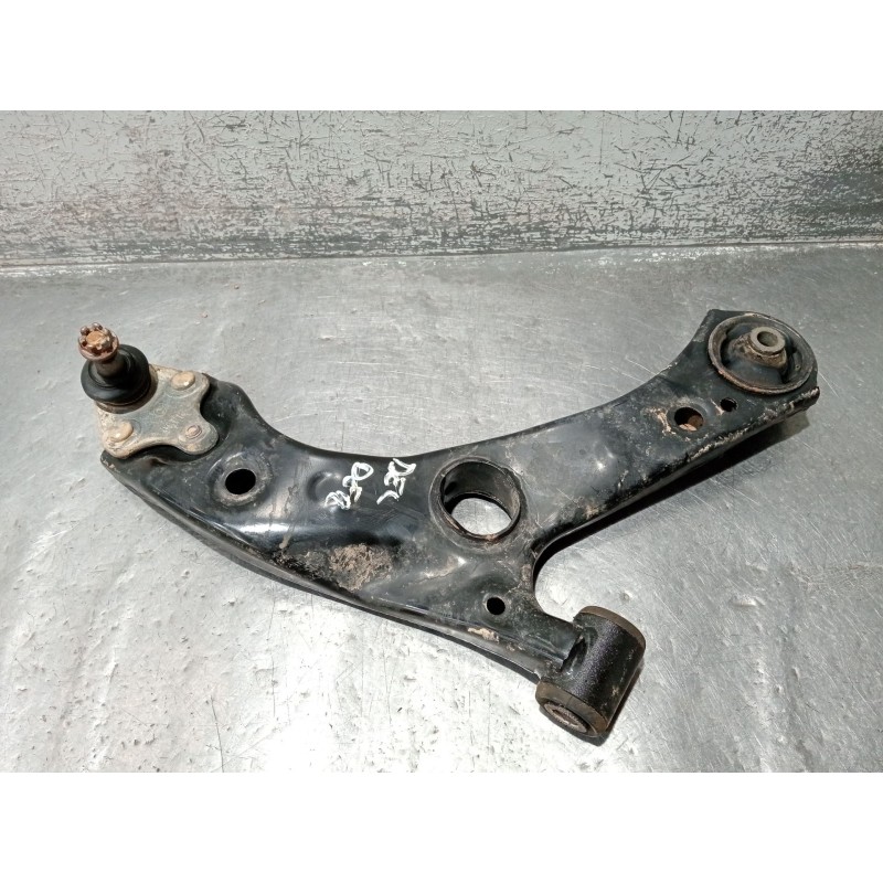 Recambio de brazo suspension inferior delantero derecho para toyota c-hr (_x1_) 2.0 hybrid (maxh10) referencia OEM IAM   