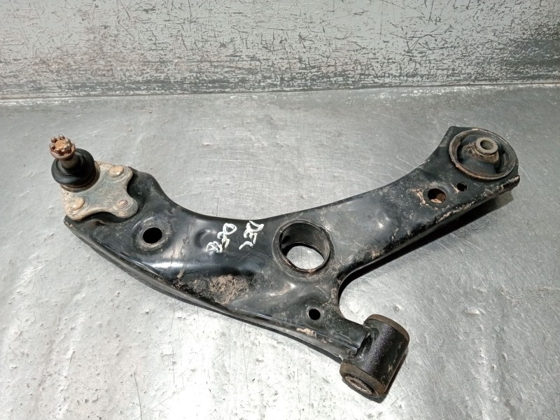 Recambio de brazo suspension inferior delantero derecho para toyota c-hr (_x1_) 2.0 hybrid (maxh10) referencia OEM IAM   