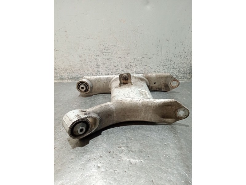 Recambio de brazo suspension inferior trasero izquierdo para bmw 5 (e39) 525 d referencia OEM IAM   