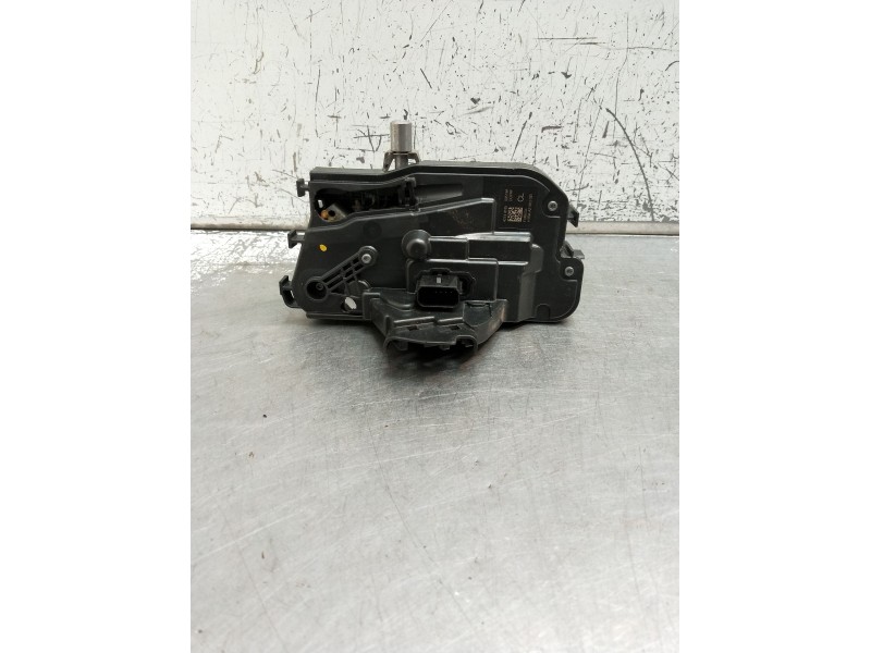 Recambio de motor cierre centralizado delantero derecho para ford fiesta (ce1) cool&connect referencia OEM IAM H1BAS21812SB 5P 