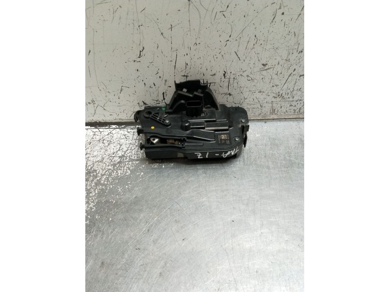 Recambio de motor cierre centralizado trasero izquierdo para ford fiesta (ce1) cool&connect referencia OEM IAM H1BAA26413CB 5P 