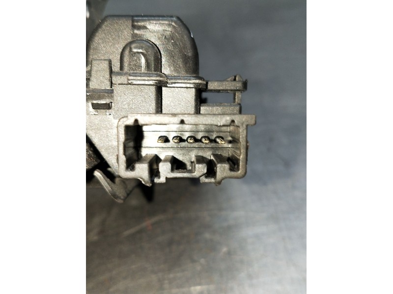 Recambio de motor cierre centralizado porton para ford fiesta (ce1) cool&connect referencia OEM IAM H1BAN442A66AA 5P 01041613000