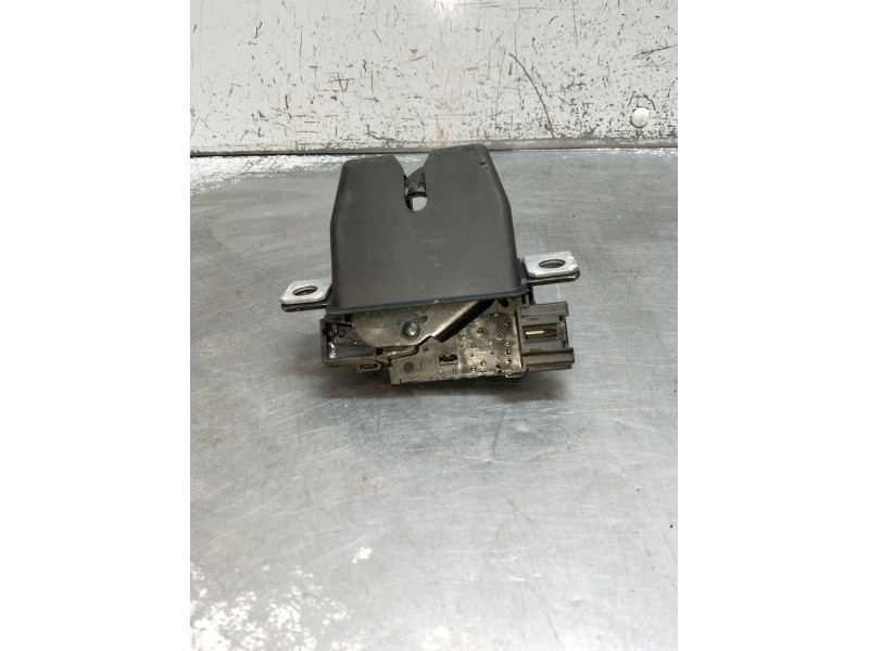 Recambio de motor cierre centralizado porton para ford fiesta (ce1) cool&connect referencia OEM IAM H1BAN442A66AA 5P 01041613000