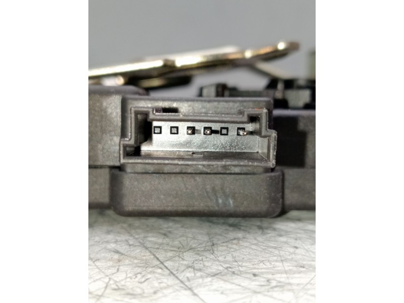 Recambio de motor cierre centralizado porton para jaguar e-pace (x540) 2.0 d180 awd referencia OEM IAM J9C3A442A66AA 5P 