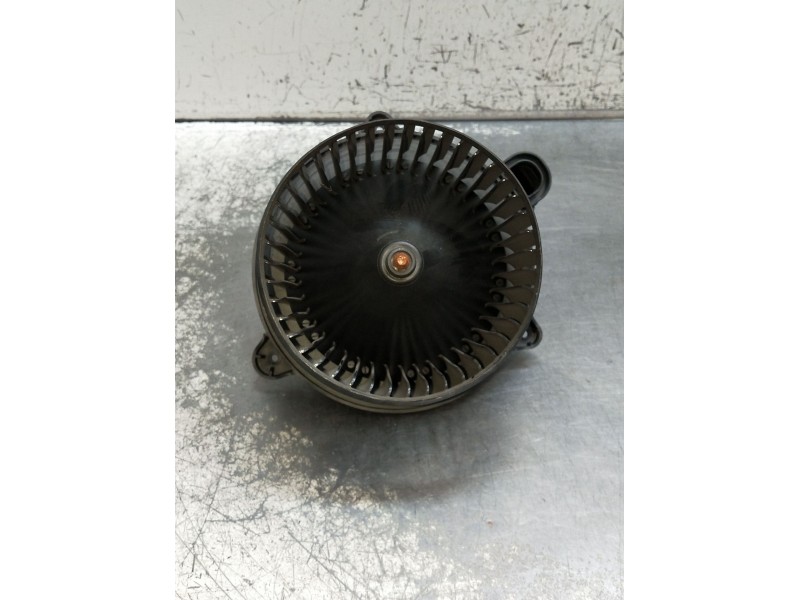 Recambio de motor calefaccion para ford fiesta (ce1) cool&connect referencia OEM IAM H1BH19846AA 0130115702 