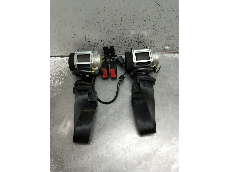 Recambio de juego cinturones trasero para ford fiesta (ce1) cool&connect referencia OEM IAM  5P 