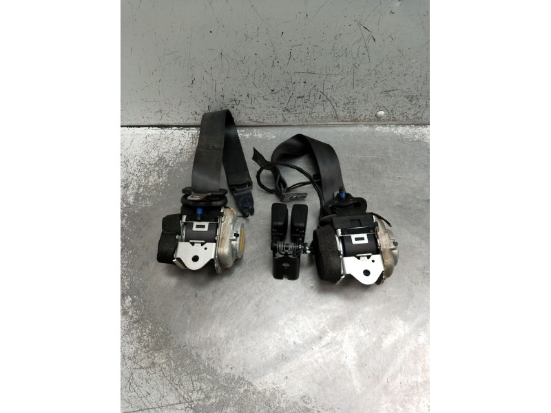 Recambio de juego cinturones trasero para ford fiesta (ce1) cool&connect referencia OEM IAM  5P 