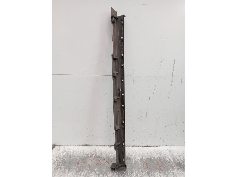 Recambio de faldon lateral para jaguar e-pace (x540) 2.0 d180 awd referencia OEM IAM DERECHO  
