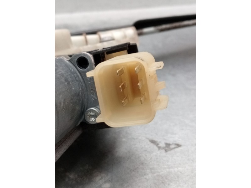 Recambio de elevalunas delantero derecho para jaguar e-pace (x540) 2.0 d180 awd referencia OEM IAM J9C323200AB 5P 