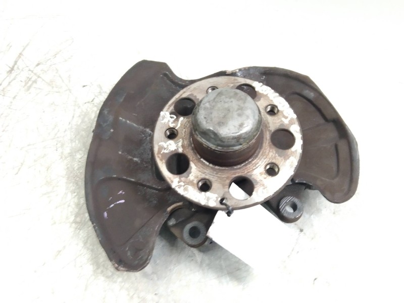 Recambio de mangueta delantera izquierda para mercedes clase clk (w209) coupe 270 cdi (209.316) referencia OEM IAM   