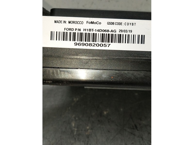 Recambio de caja reles / fusibles para ford fiesta (ce1) cool&connect referencia OEM IAM H1BT14D068AG 9690820057 