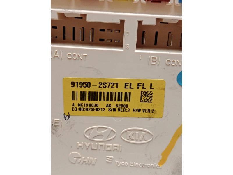 Recambio de caja reles / fusibles para hyundai ix35 (lm, el, elh) 1.7 crdi referencia OEM IAM 919502S721  