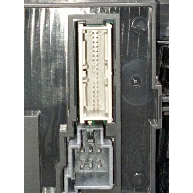 Recambio de mando calefaccion / aire acondicionado para jaguar e-pace (x540) 2.0 d180 awd referencia OEM IAM J9C314C239CC 181011