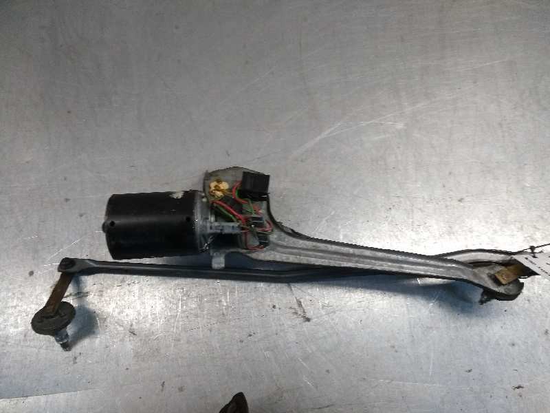 Recambio de motor limpia delantero para ford granada berl./turnier 2.8 v6 referencia OEM IAM   