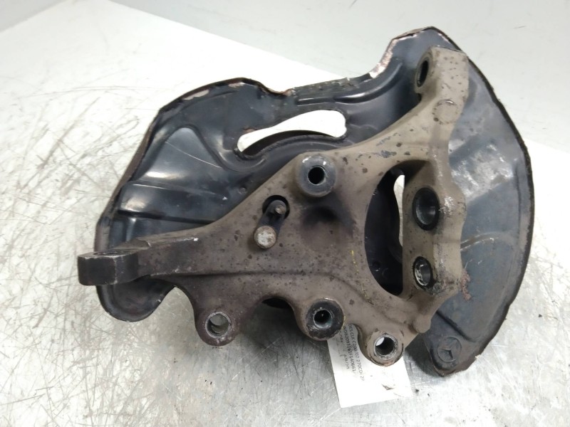 Recambio de mangueta delantera izquierda para mercedes clase clk (w209) coupe 270 cdi (209.316) referencia OEM IAM   