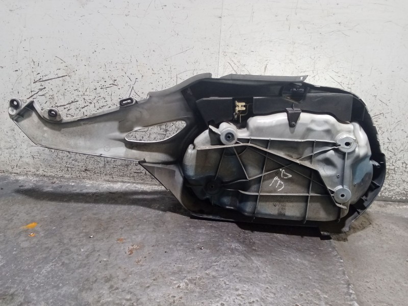 Recambio de molduras traseras para honda nt nt 650 v deauville (rc47a) referencia OEM IAM   LATERAL DERECHO