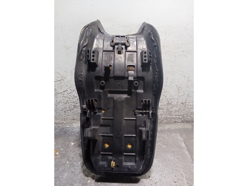 Recambio de asiento para honda nt nt 650 v deauville (rc47) referencia OEM IAM   