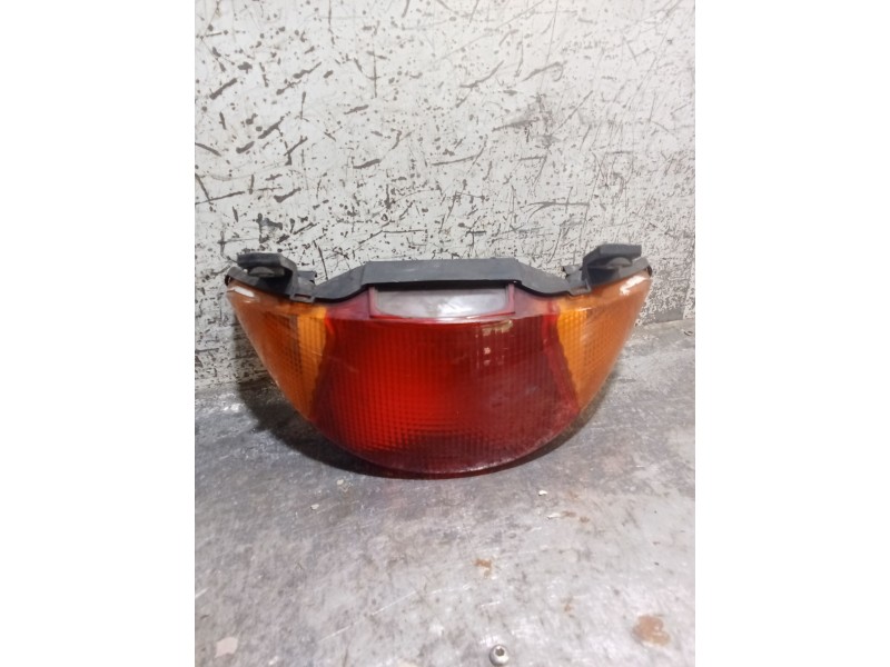 Recambio de piloto trasero central para honda nt nt 650 v deauville (rc47) referencia OEM IAM   