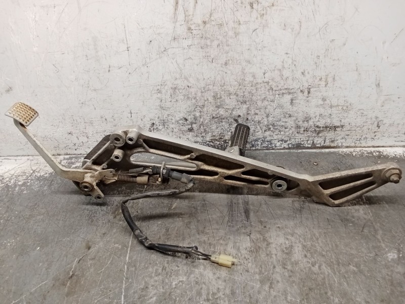 Recambio de estribos laterales para honda nt nt 650 v deauville (rc47) referencia OEM IAM    Recambio de estribos laterales para honda nt nt 650 v deauville (rc47) referencia OEM IAM