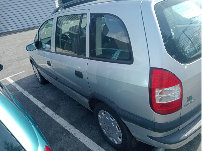 opel zafira a del año 2004