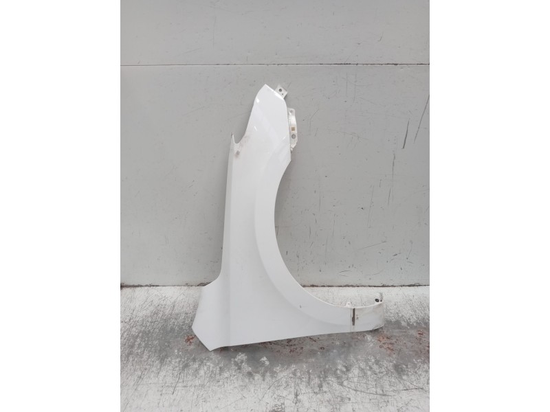 Recambio de aleta delantera derecha para hyundai i30 (fd) 1.6 crdi referencia OEM IAM   