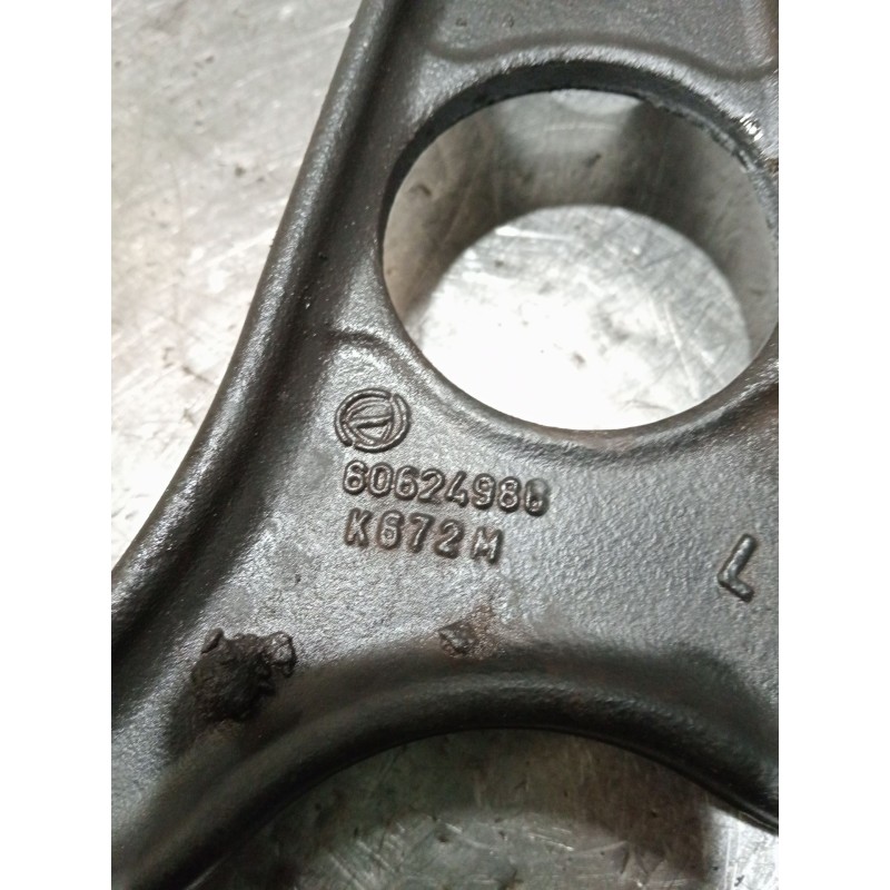 Recambio de brazo suspension inferior delantero izquierdo para alfa romeo gt (937_) 1.9 jtd (937cxn1b) referencia OEM IAM 606249