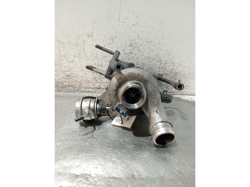 Recambio de turbocompresor para kia sorento i (jc) 2.5 crdi referencia OEM IAM 53039700122 282004A470 
