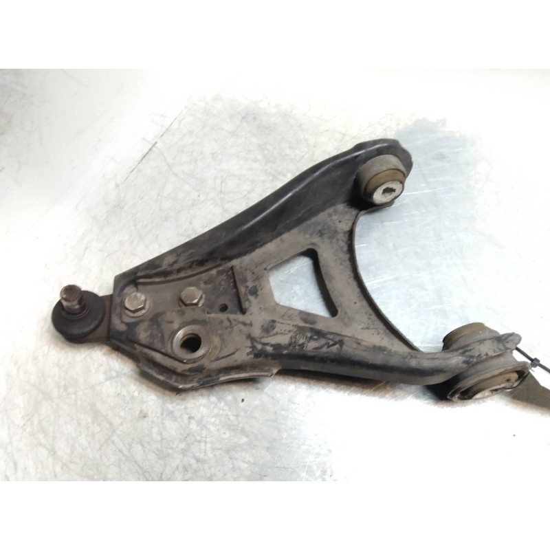 Recambio de brazo suspension inferior delantero izquierdo para renault clio ii fase i (b/cbo) referencia OEM IAM   