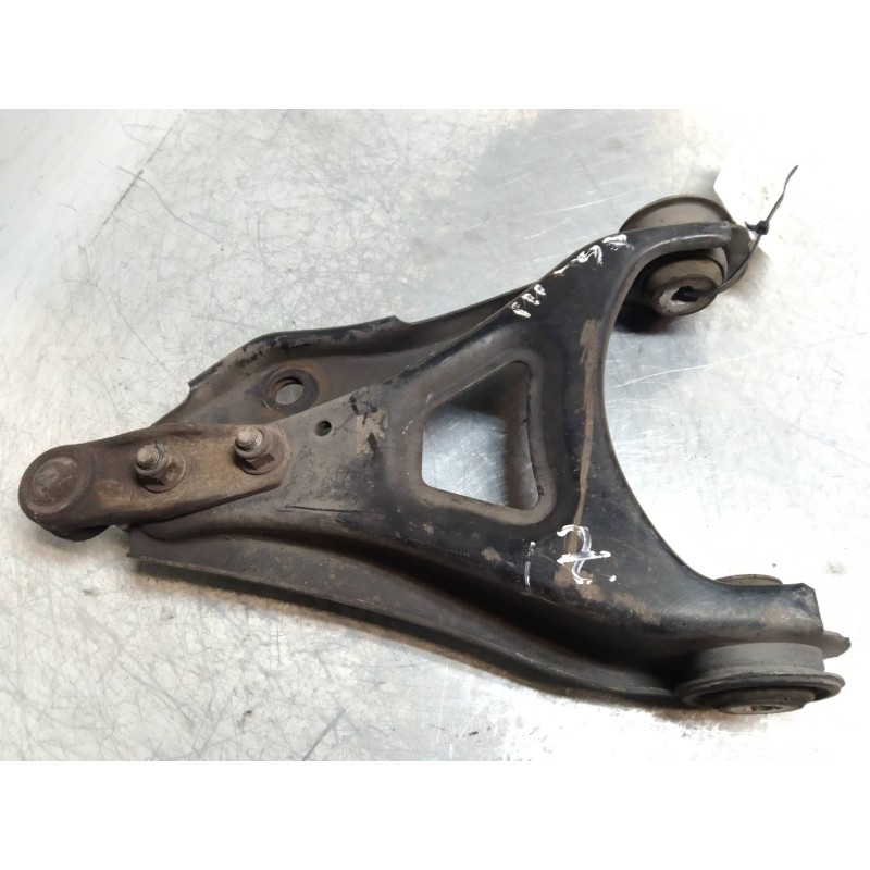 Recambio de brazo suspension inferior delantero izquierdo para renault clio ii fase i (b/cbo) referencia OEM IAM   