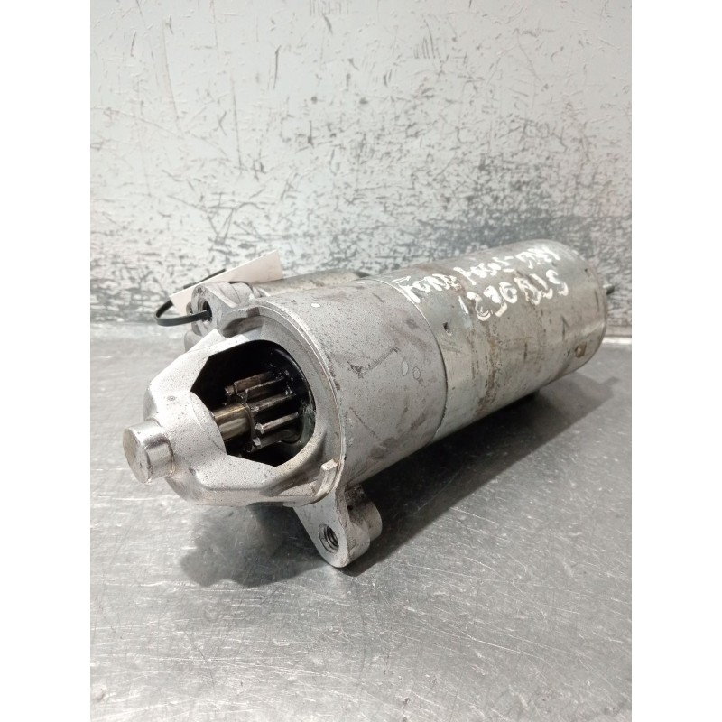 Recambio de motor arranque para ford focus i sedán (dfw) 1.8 turbo di / tddi referencia OEM IAM 330765  
