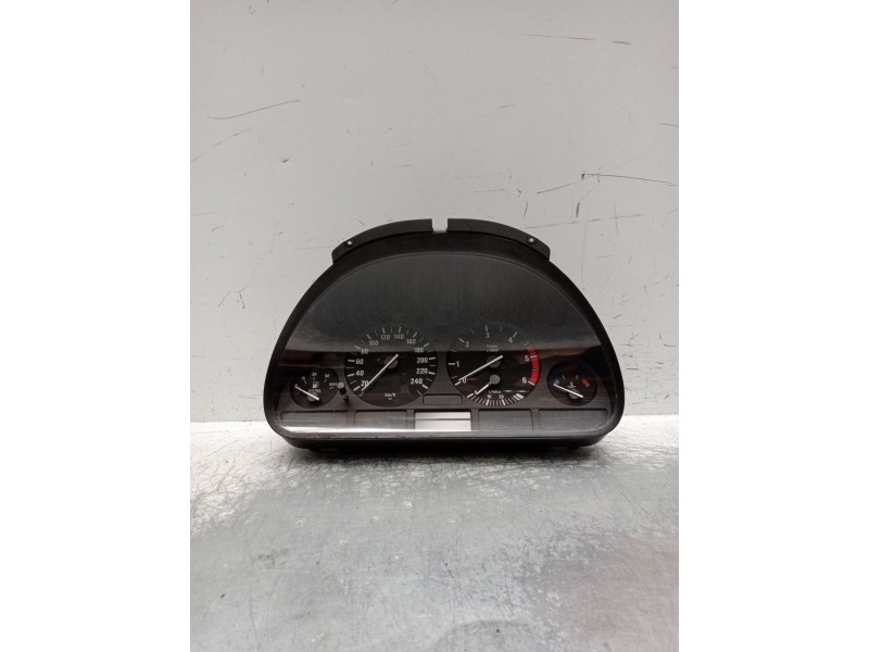 Recambio de cuadro instrumentos para bmw 5 (e39) 525 d referencia OEM IAM 110008735 62116907018 