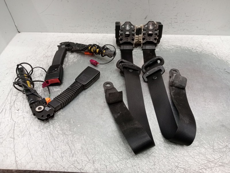 Recambio de juego cinturones delantero para ford focus ii (da_, hcp, dp) 1.8 tdci referencia OEM IAM  5P 