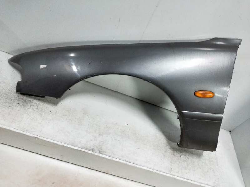 Recambio de aleta delantera izquierda para mazda 626 berlina (ge) 2.0 16v cat referencia OEM IAM   